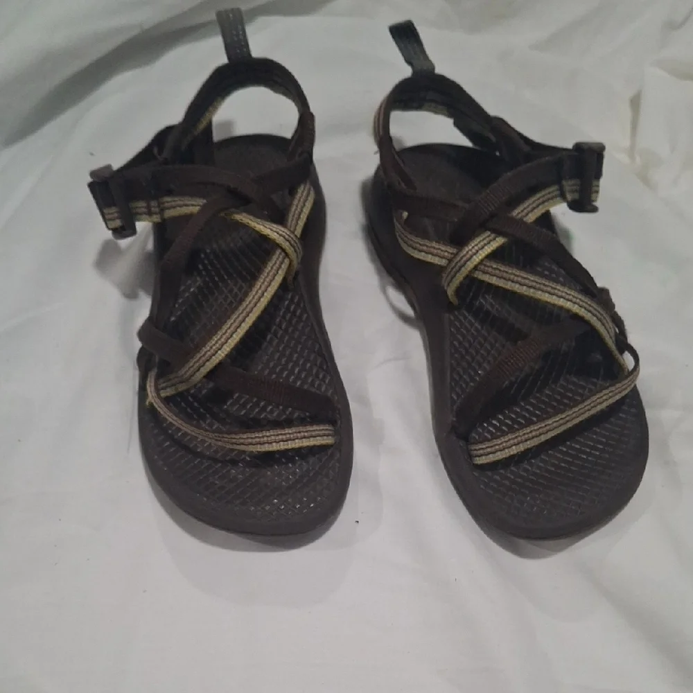 Chaco Brown Sandals Casual Kids Flip Flops Size 13